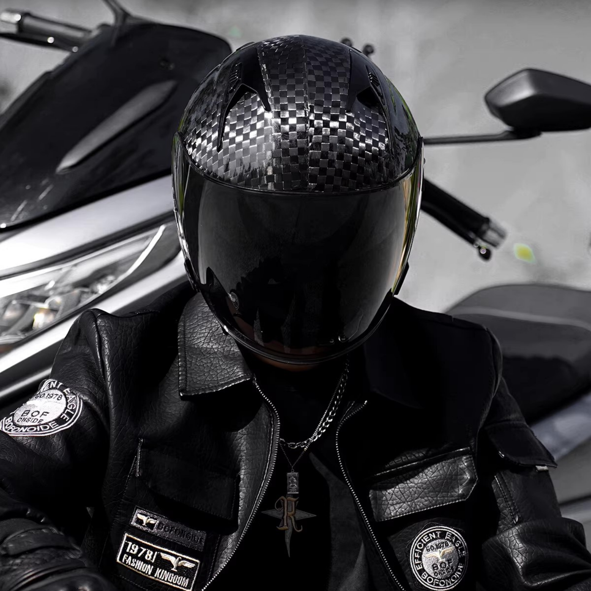 O5 Carbon Open Face Helmet - view 2